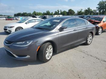  Salvage Chrysler 200