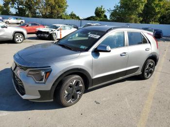 Salvage Kia Niro