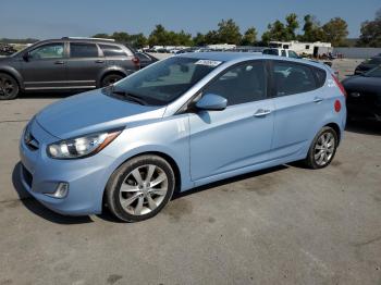  Salvage Hyundai ACCENT