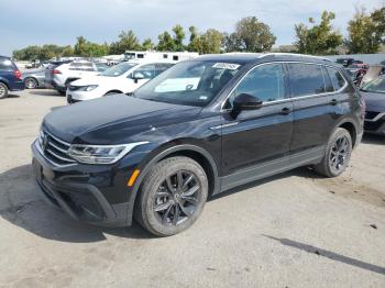  Salvage Volkswagen Tiguan