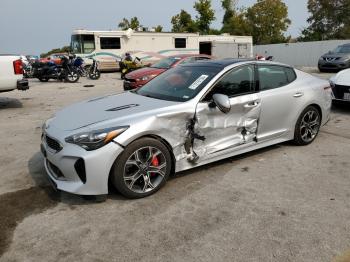  Salvage Kia Stinger