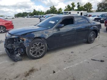 Salvage Chrysler 300