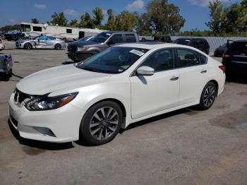 Salvage Nissan Altima