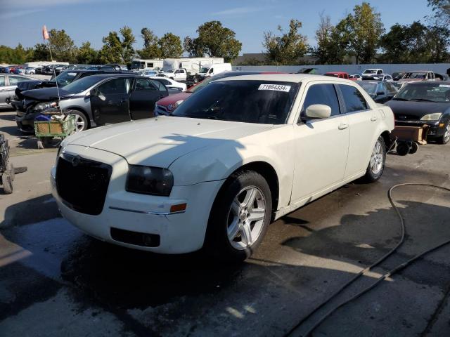  Salvage Chrysler 300
