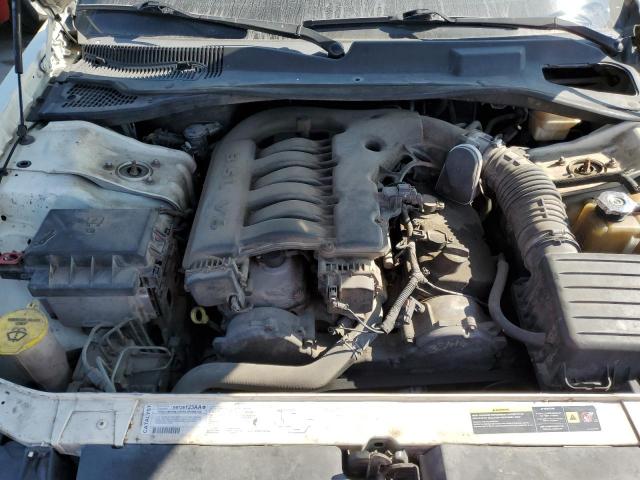 Chrysler 300 Touring Image 12