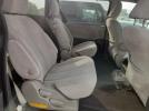 Toyota Sienna Le Image 10