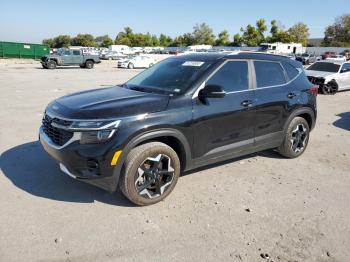  Salvage Kia Seltos