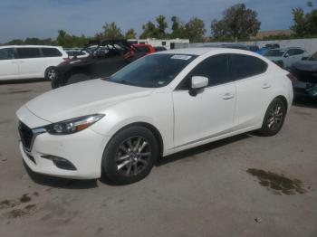  Salvage Mazda 3