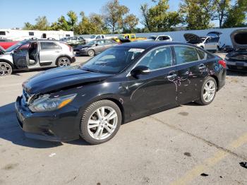  Salvage Nissan Altima