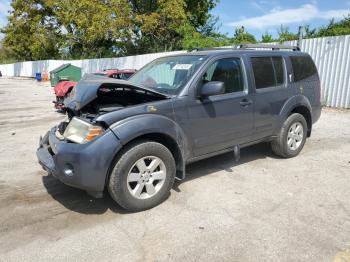  Salvage Nissan Pathfinder