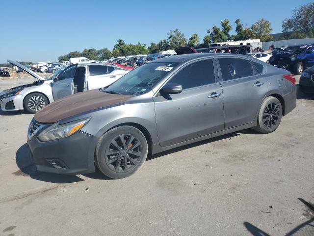  Salvage Niss Altima