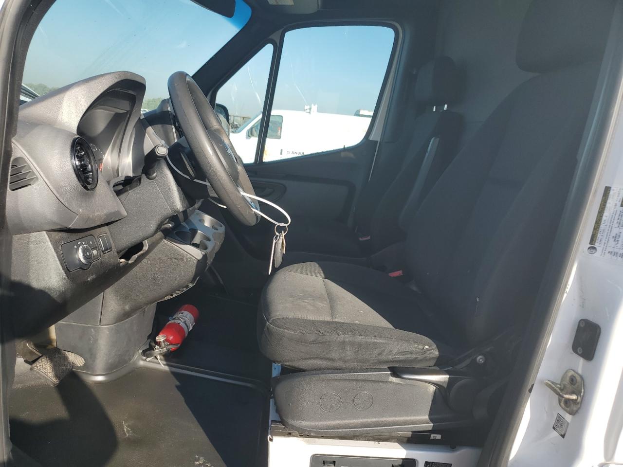 Freightliner Sprinter 2500 Image 7