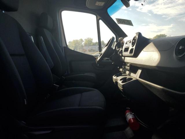 Freightliner Sprinter 2500 Image 12