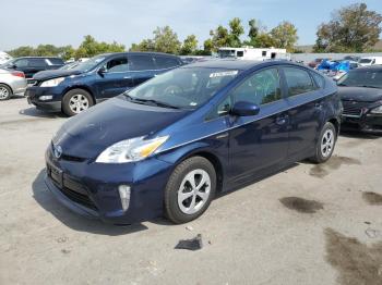  Salvage Toyota Prius