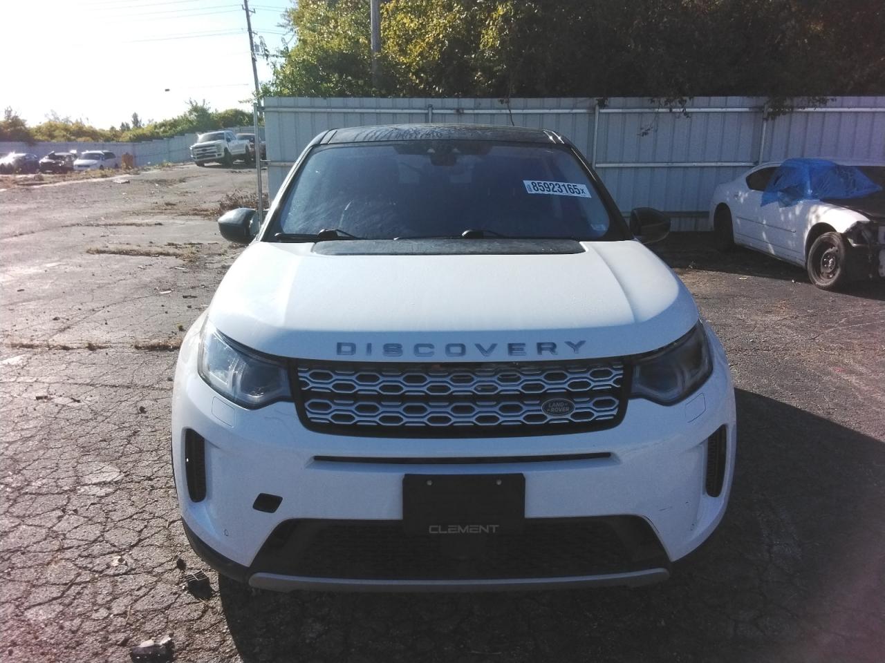 Land Rover Discovery Image 2