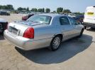 Lincoln Towncar Signature Image 7