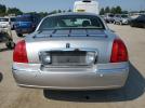 Lincoln Towncar Signature Image 6