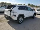 Toyota RAV4 Le Image 3