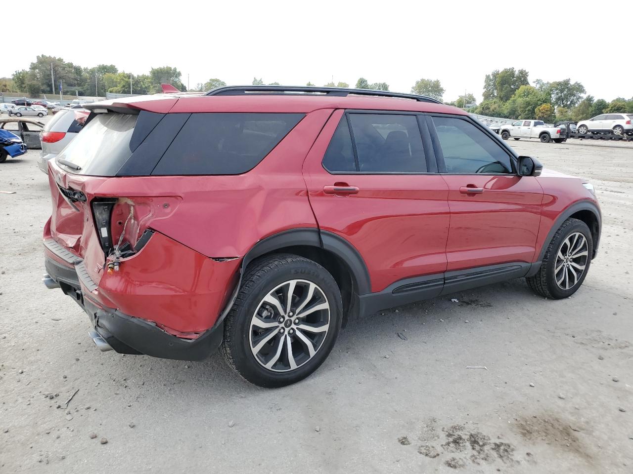 Ford Explorer St Image 13