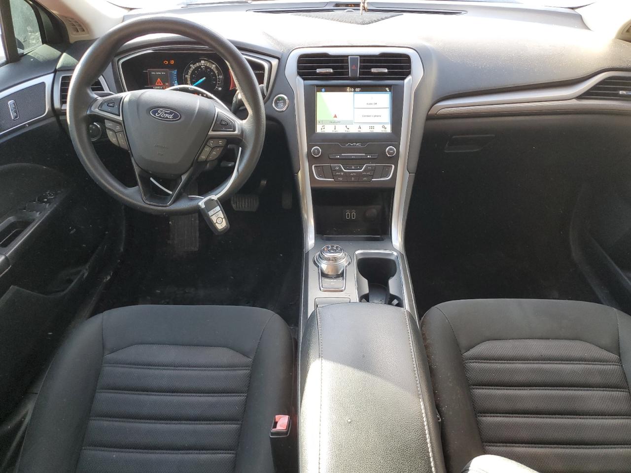 Ford Fusion Se Image 6