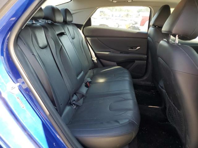 Hyundai ELANTRA Limited Image 4