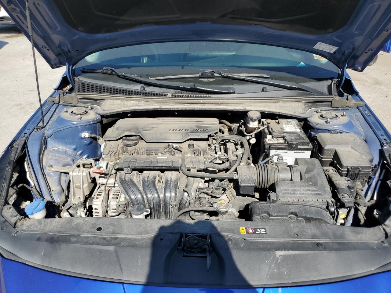 Hyundai ELANTRA Limited Image 10