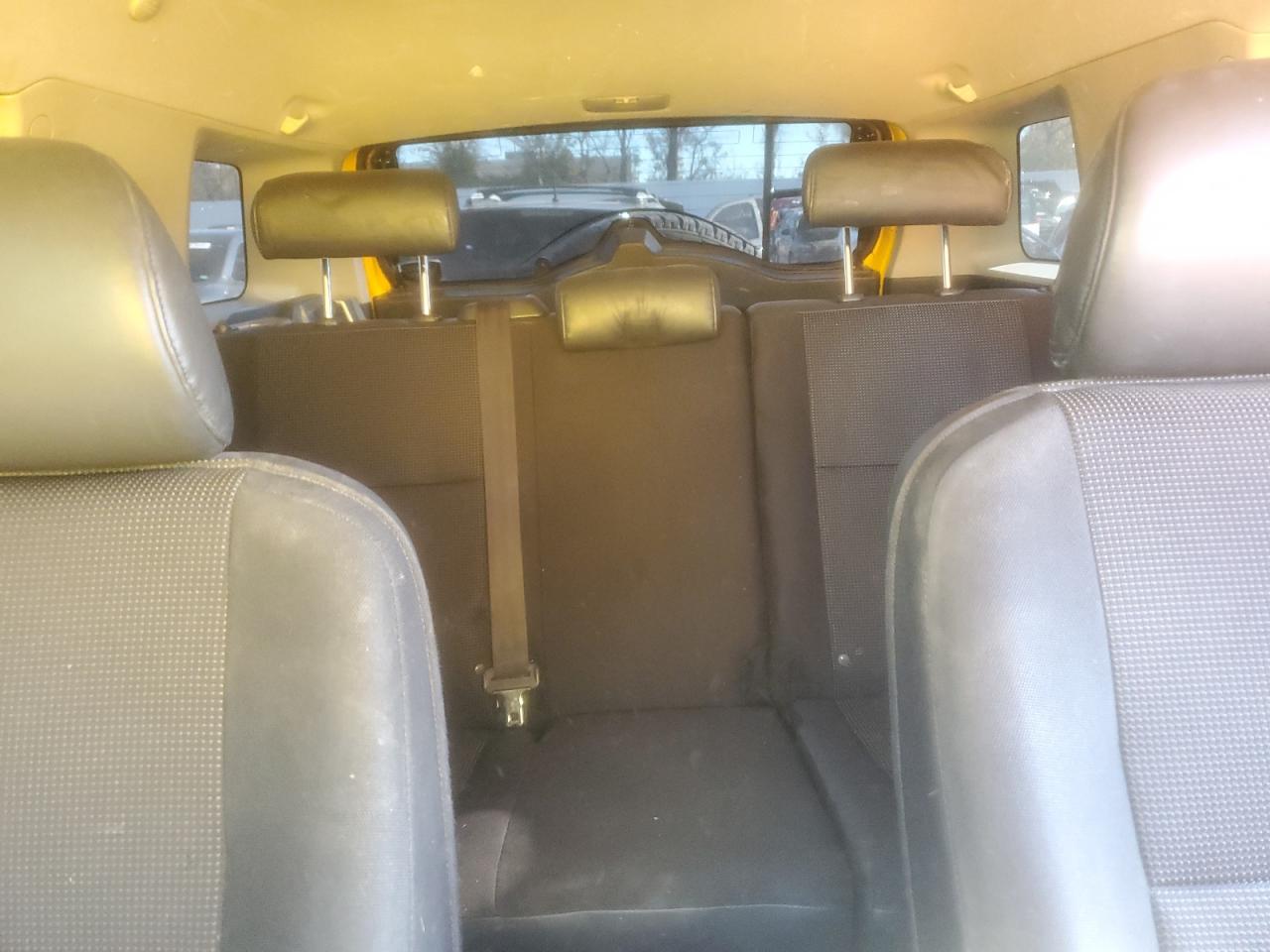 Toyota FJ Cruiser Image 12