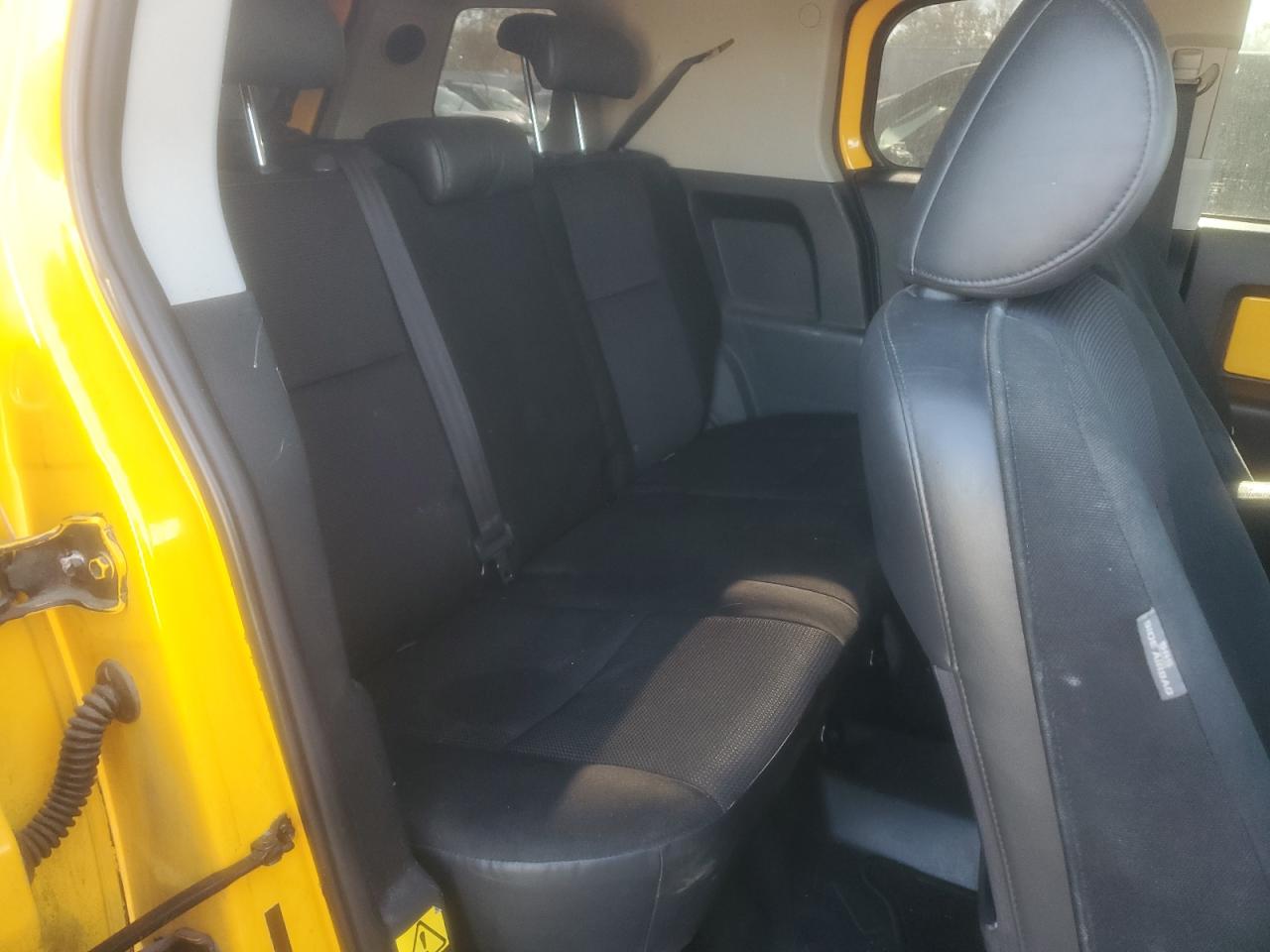 Toyota FJ Cruiser Image 7