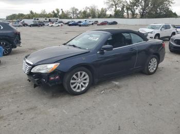  Salvage Chrysler 200