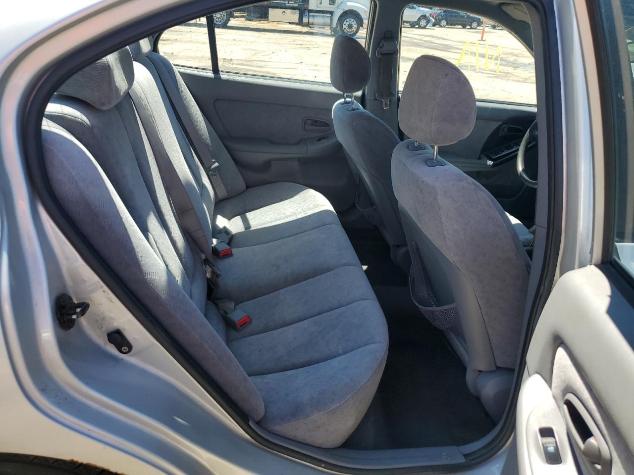 Hyundai ELANTRA Gls Image 9