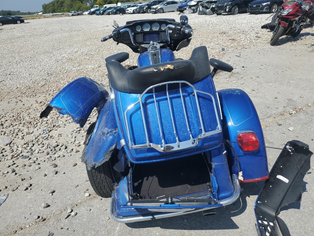 Harley-Davidson Fl Image 4