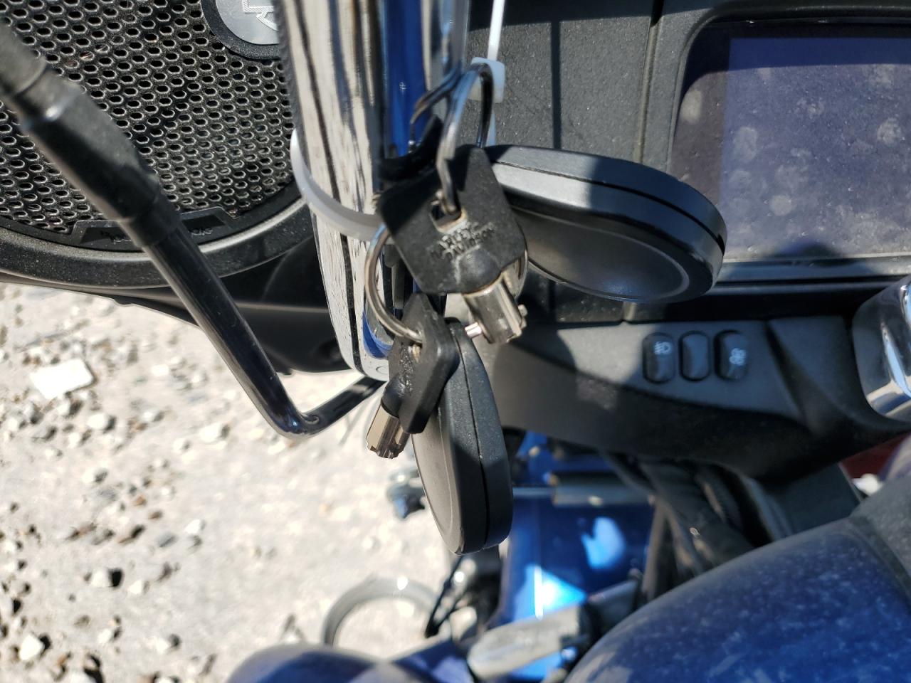 Harley-Davidson Fl Image 9