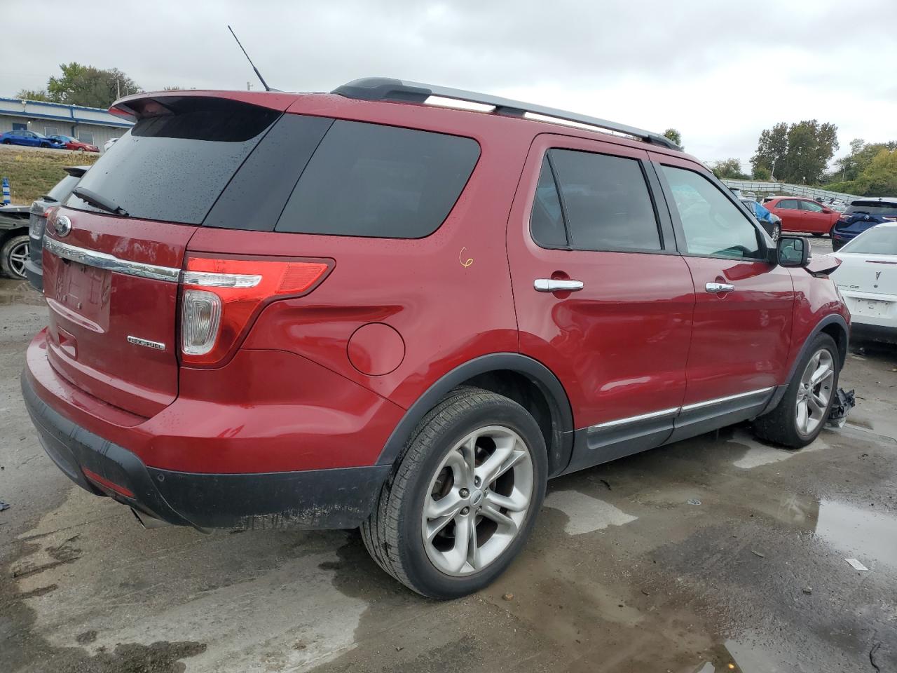 Ford Explorer Limited Image 5