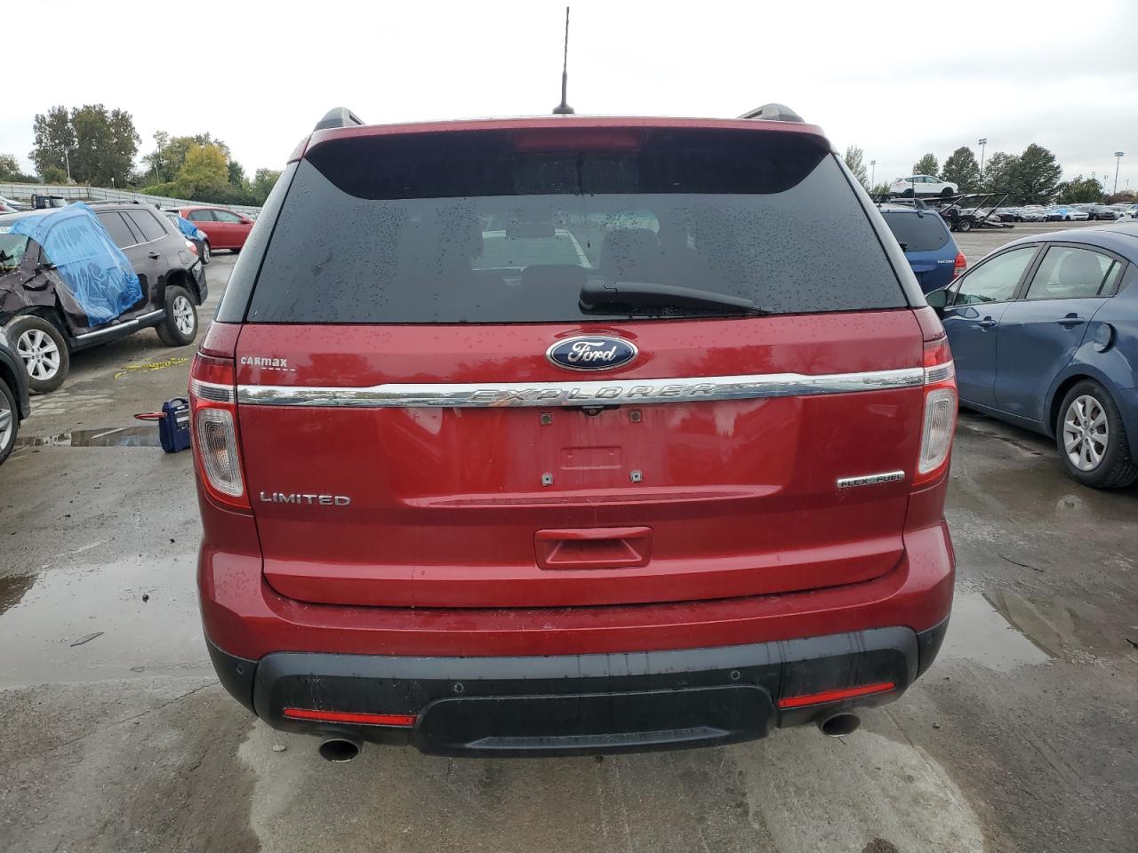 Ford Explorer Limited Image 8
