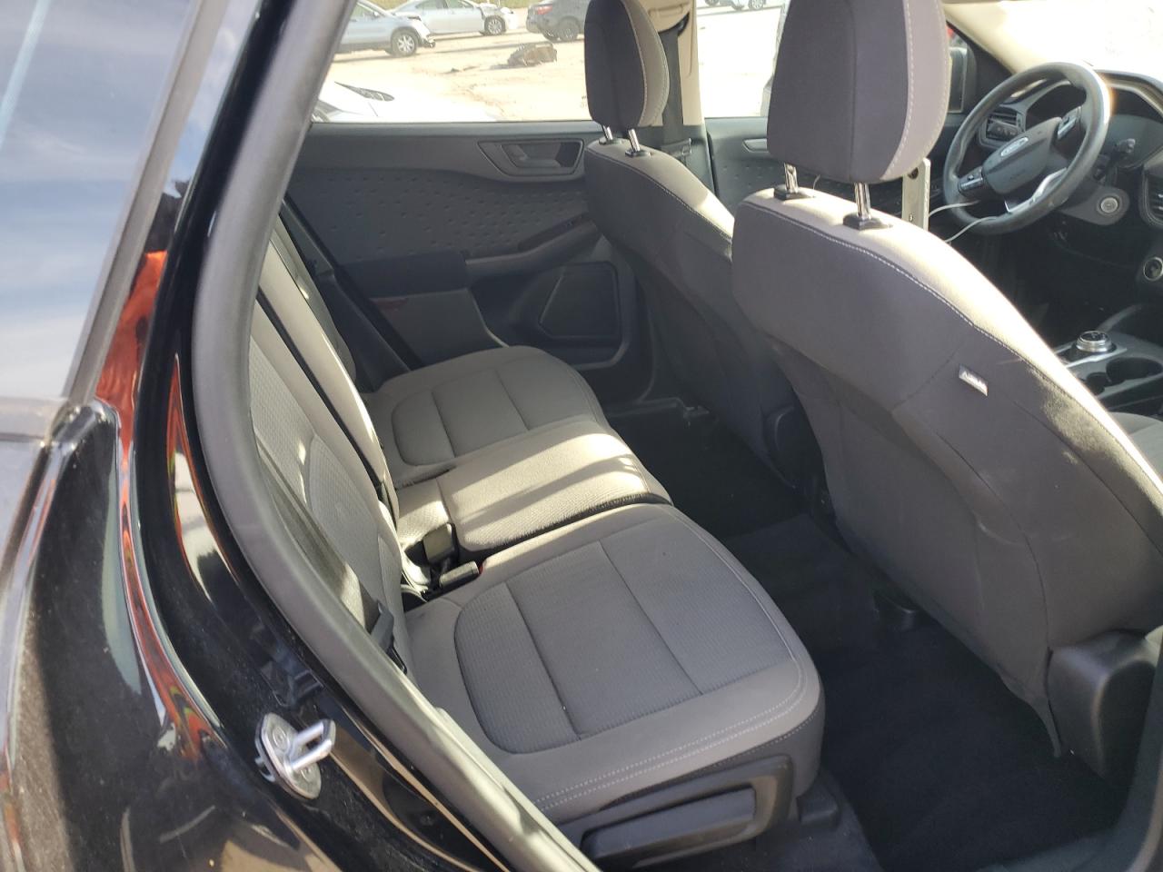 Ford Escape S Image 2