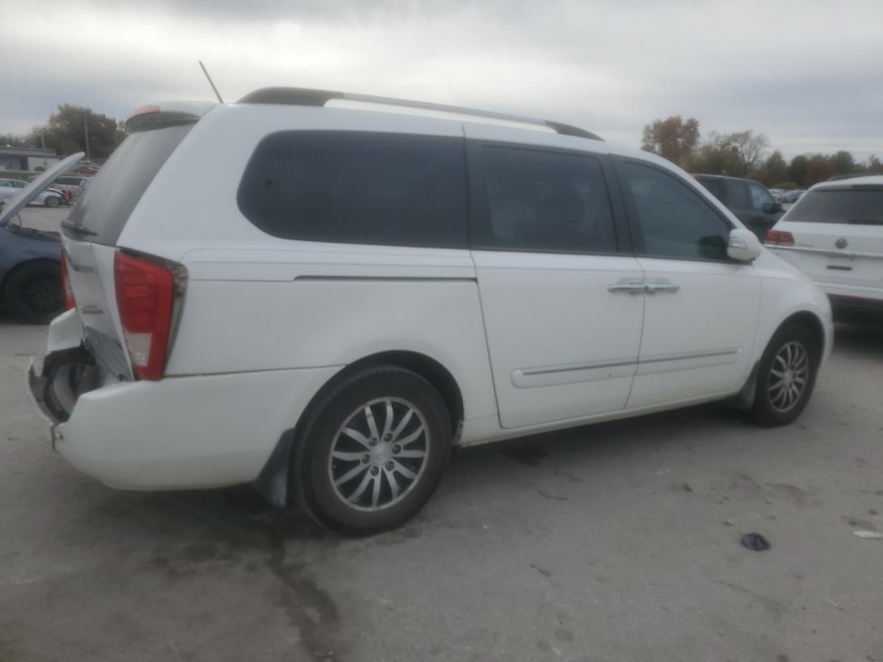 Kia Sedona Ex Image 3