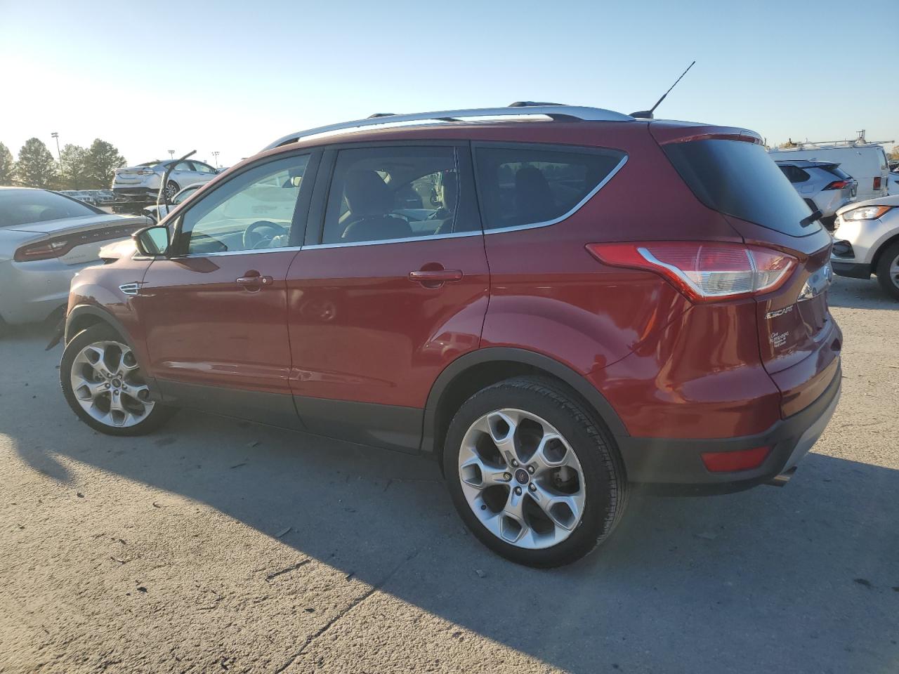 Ford Escape Titanium Image 12