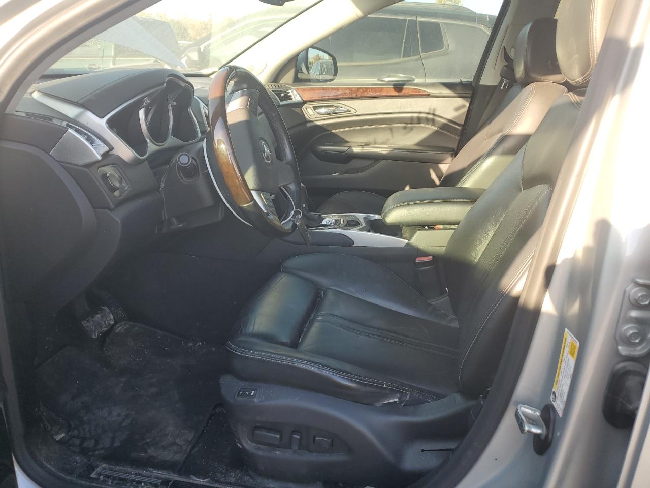 Cadillac SRX Luxury Collection Image 11