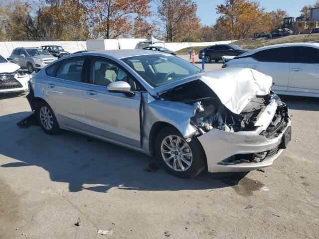 Ford Fusion S Image 3