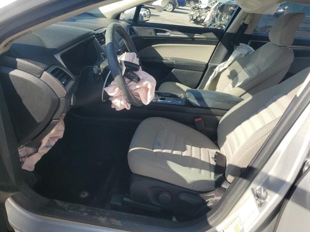 Ford Fusion S Image 8