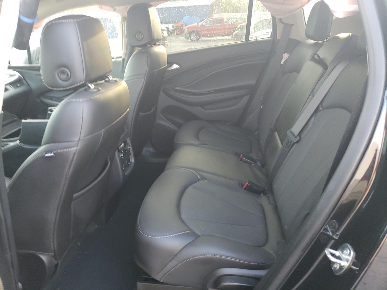 Buick Envision Essence Image 9