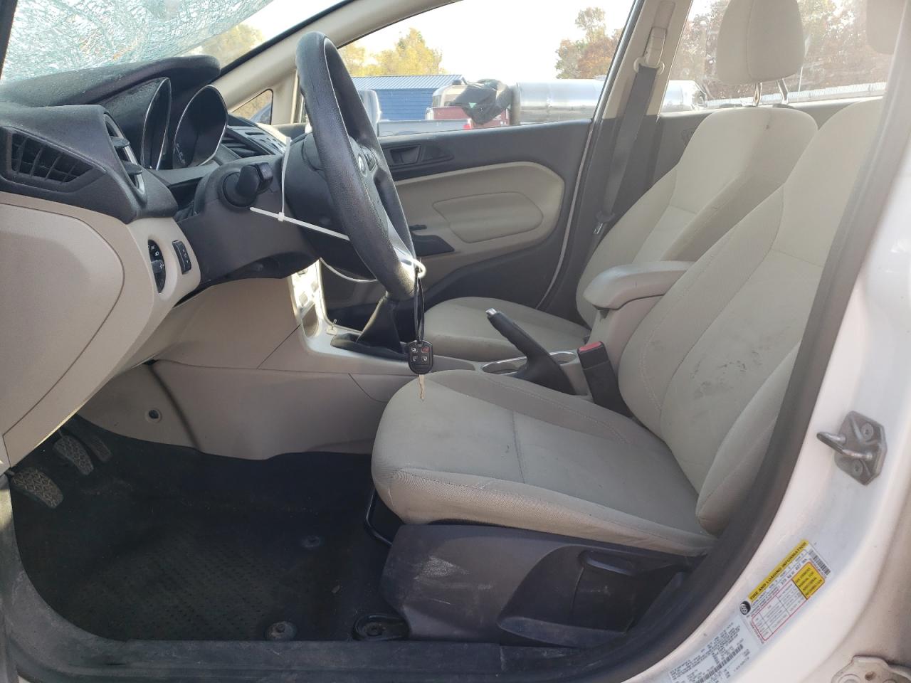 Ford Fiesta Se Image 11