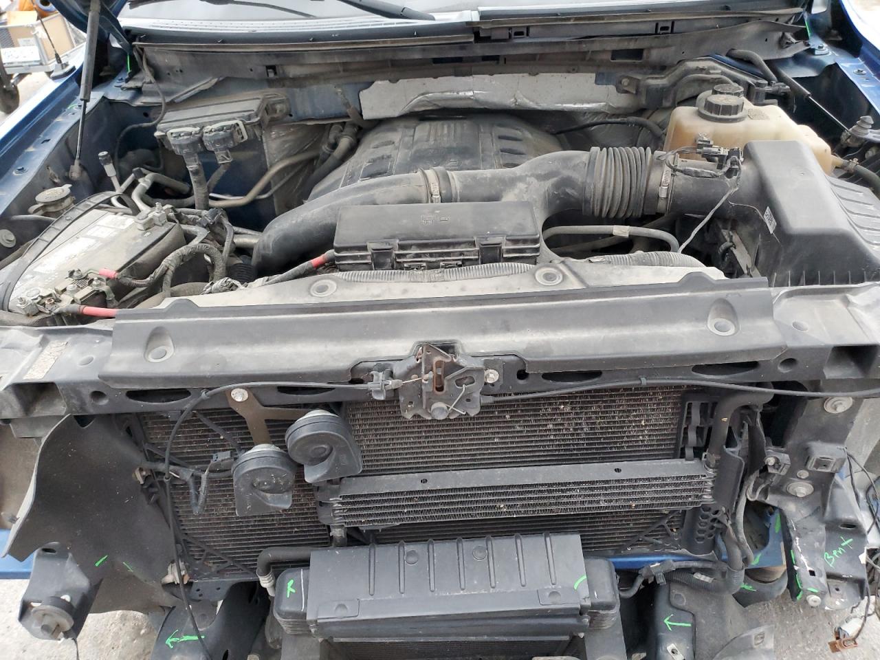 Ford F-150 Supercrew Image 11