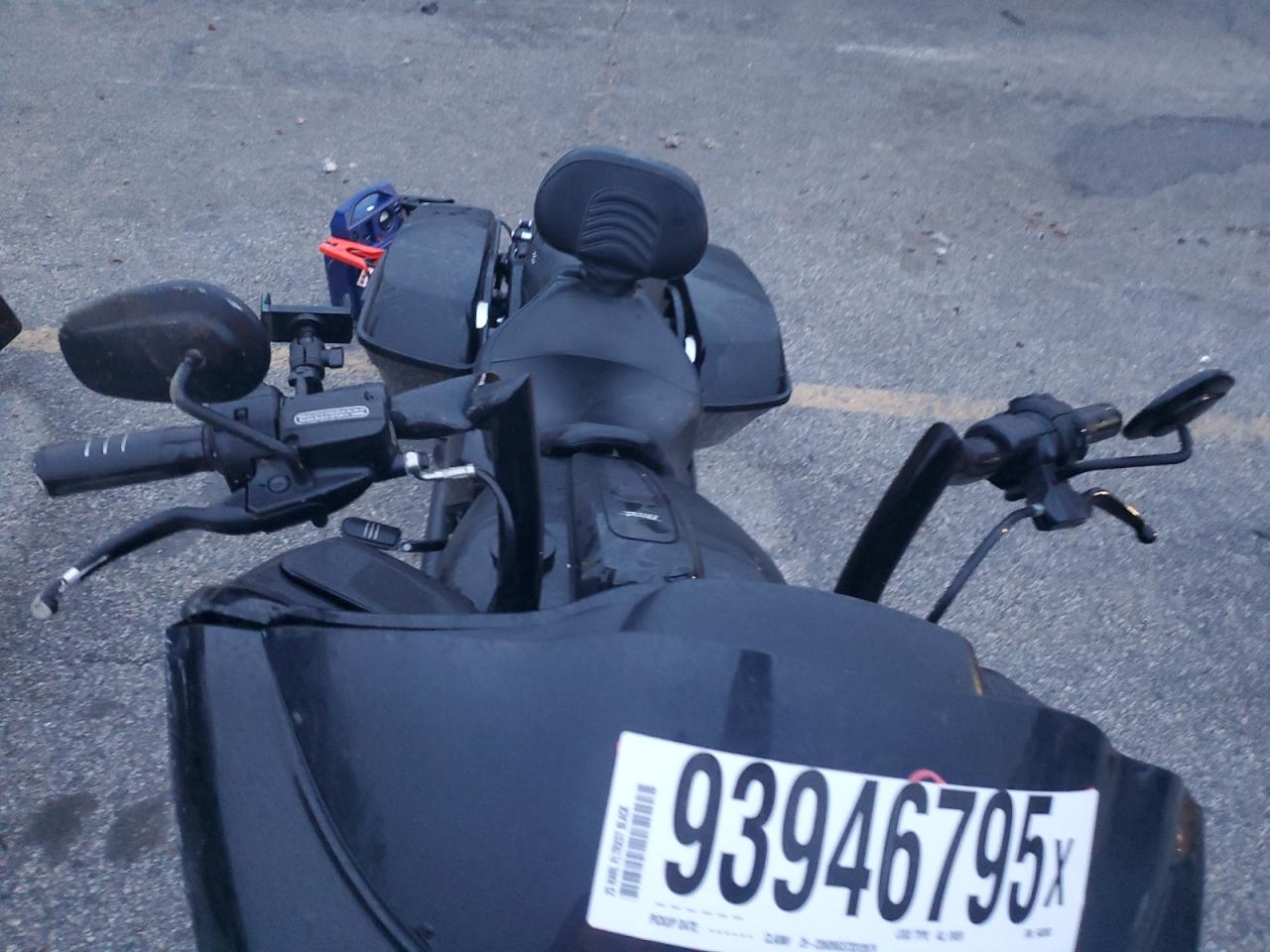 Harley-Davidson Fltrxst Image 4