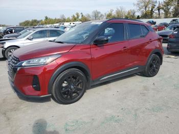  Salvage Nissan Kicks