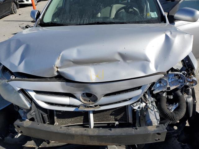 Toyota Corolla Base Image 8