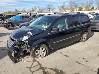  Salvage Chrysler Minivan