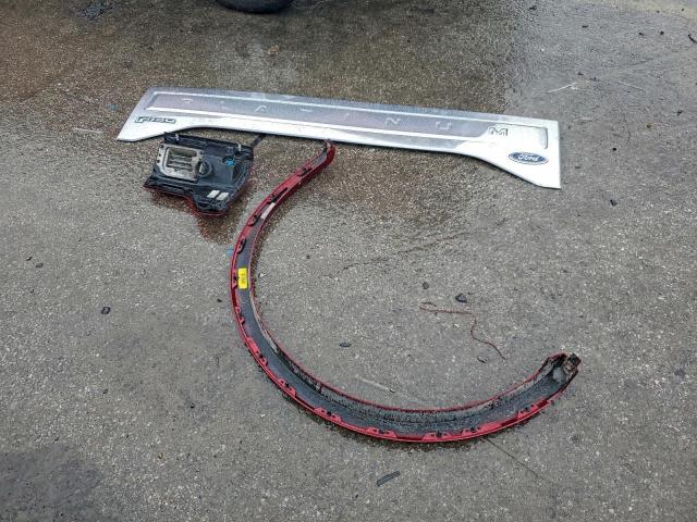 Ford F-150 Supercrew Image 3