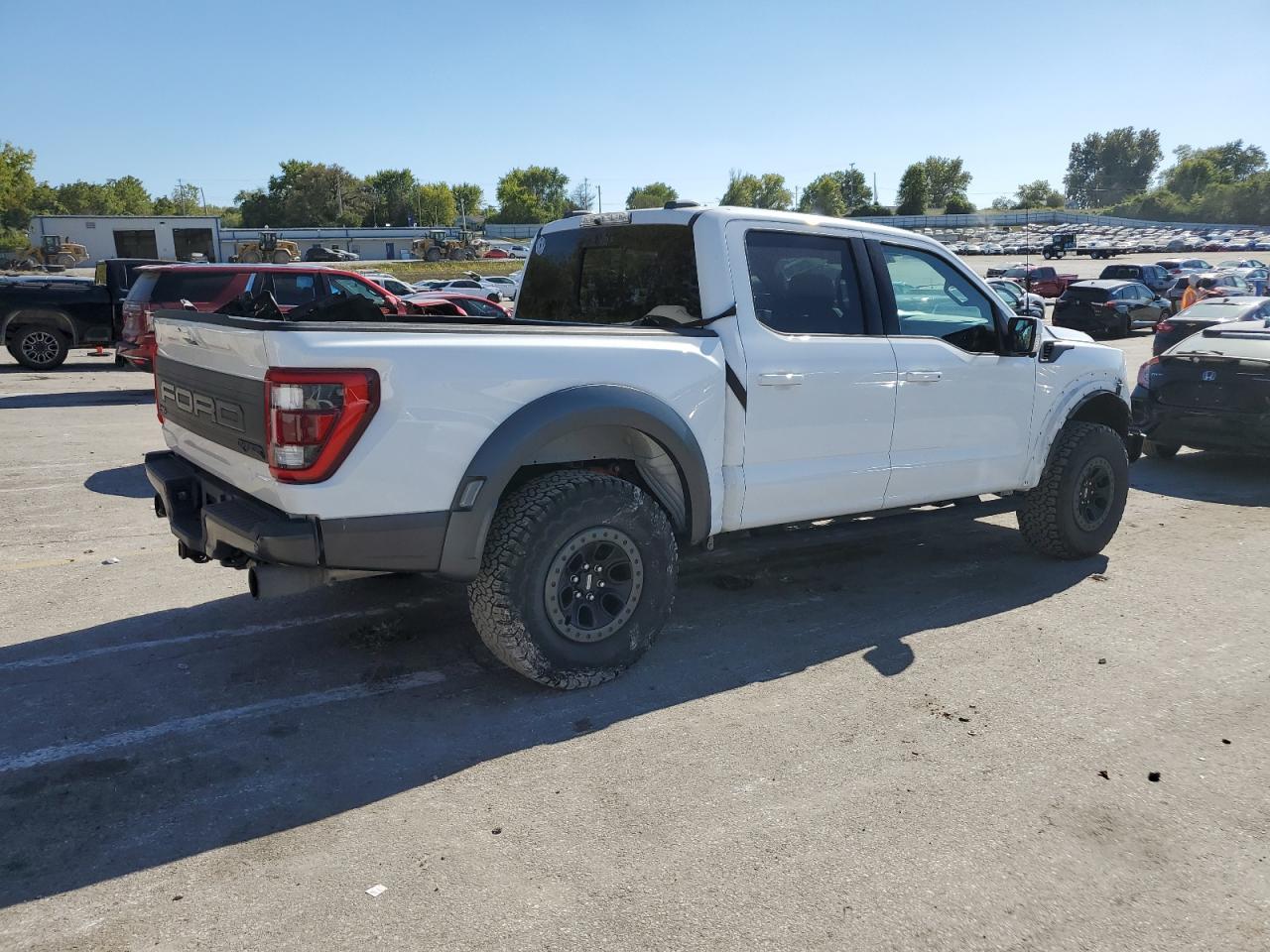 Ford F-150 Raptor Image 12