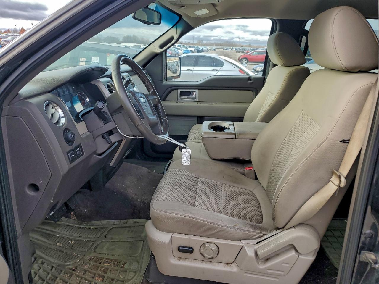 Ford F-150 Supercrew Image 3